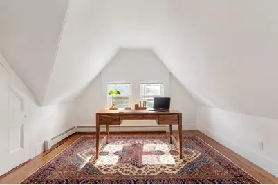 191 Davis Ave, Brookline, MA 02445 - Photo 19