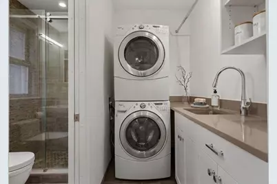 191 Davis Ave, Brookline, MA 02445 - Photo 9