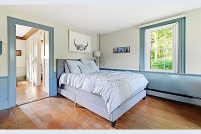 221 Circuit Street, Hanover, MA 02339 - Photo 25