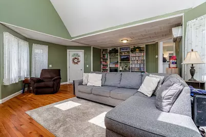 48 Bond Street, Fitchburg, MA 01420 - Photo 9