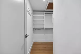 131 Hudson St, Somerville, MA 02144 - Photo 23