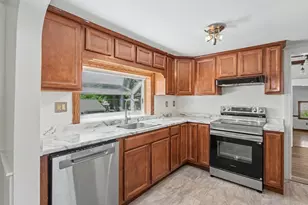 25 Moynihan Rd, Hamilton, MA 01982 - Photo 9