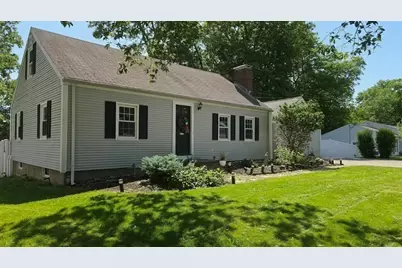 25 Moynihan Rd, Hamilton, MA 01982 - Photo 3