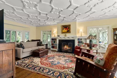 22 Whitman Rd, Worcester, MA 01609 - Photo 5