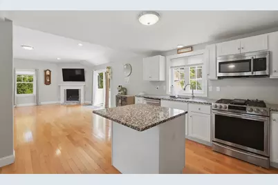 686 Willard Street, Leominster, MA 01453 - Photo 13