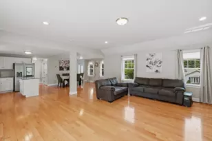 686 Willard St, Leominster, MA 01453 - Photo 7