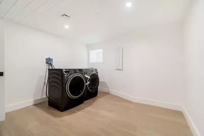 387 Norfolk St #1, Cambridge, MA 02139 - Photo 35