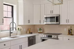 387 Norfolk St, Cambridge, MA 02139 - Photo 1