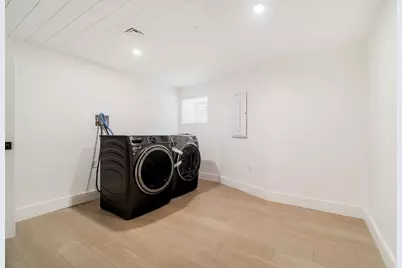 387 Norfolk St #1, Cambridge, MA 02139 - Photo 35