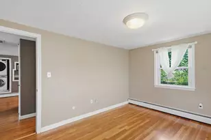 41 Vershire St, Boston, MA 02132 - Photo 17
