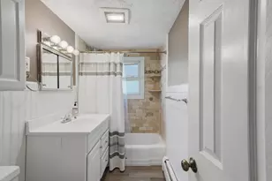 41 Vershire St, Boston, MA 02132 - Photo 19