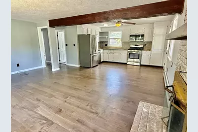 14 Greenville St, Billerica, MA 01821 - Photo 5