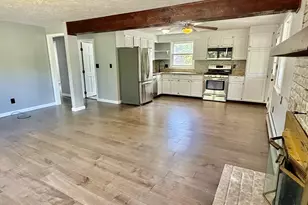14 Greenville St, Billerica, MA 01821 - Photo 5
