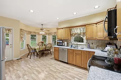 46 Washburn St, Northborough, MA 01532 - Photo 7