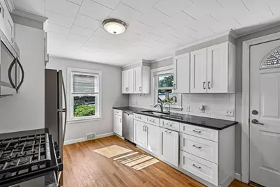 42 E Main St, Gloucester, MA 01930 - Photo 7