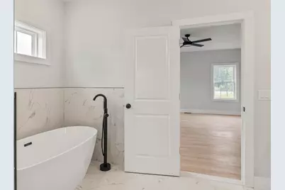 10 April Way, Millis, MA 02054 - Photo 19
