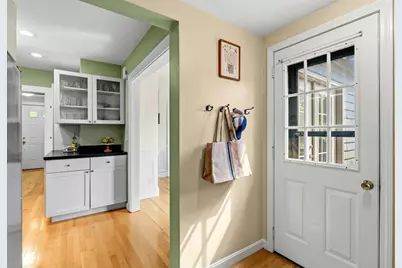 197 Hillside Ave, Arlington, MA 02476 - Photo 15