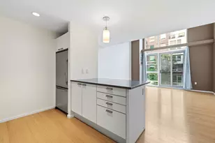 1 Earhart St, Cambridge, MA 02141 - Photo 3
