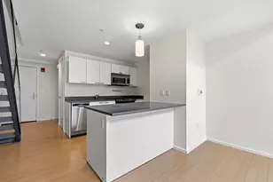 1 Earhart St, Cambridge, MA 02141 - Photo 5