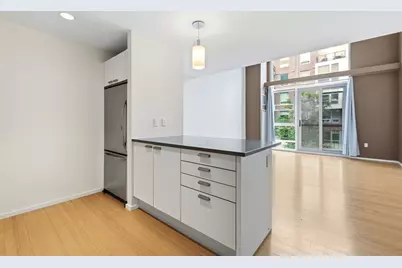 1 Earhart St #309, Cambridge, MA 02141 - Photo 3