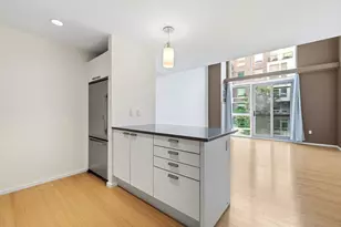 1 Earhart St, Cambridge, MA 02141 - Photo 3