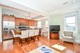 62 H St, Boston, MA 02127 - Photo 3