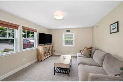 58 Jersey St, Marblehead, MA 01945 - Photo 3