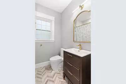 37 Moulton St, Newburyport, MA 01950 - Photo 25