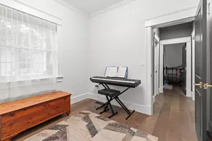 37 Moulton St, Newburyport, MA 01950 - Photo 23