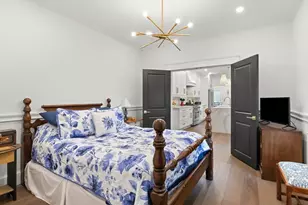 37 Moulton St, Newburyport, MA 01950 - Photo 17