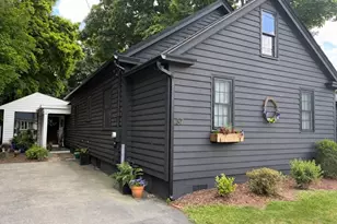 37 Moulton St, Newburyport, MA 01950 - Photo 1