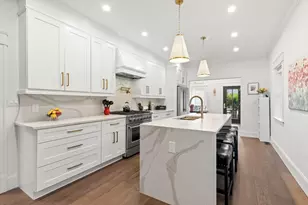 37 Moulton St, Newburyport, MA 01950 - Photo 15