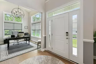 11 Hummingbird Wy, Methuen, MA 01844 - Photo 9