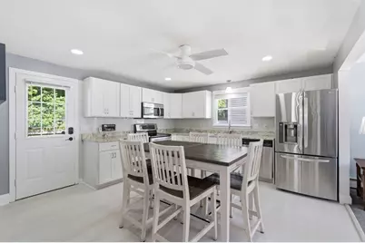 137 Maplewood Rd, Lynn, MA 01904 - Photo 7