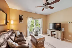 23 Hampshire Rd, Methuen, MA 01844 - Photo 9
