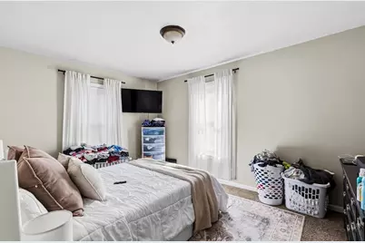218 Bates St, New Bedford, MA 02745 - Photo 15
