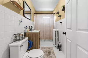218 Bates St, New Bedford, MA 02745 - Photo 13