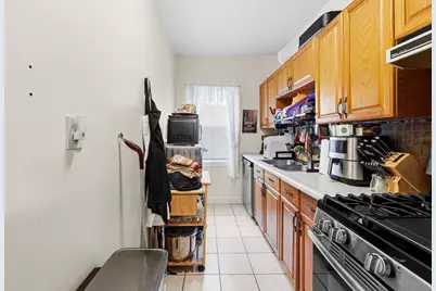 218 Bates St, New Bedford, MA 02745 - Photo 23