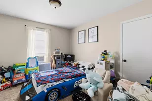218 Bates St, New Bedford, MA 02745 - Photo 17