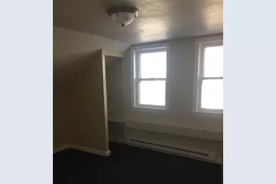 46 Howard St, Lowell, MA 01851 - Photo 9