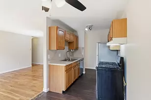 73 Regency Park Dr, Agawam, MA 01001 - Photo 11
