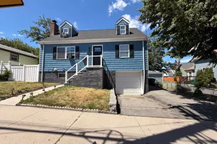 643 Boston St, Lynn, MA 01905 - Photo 1