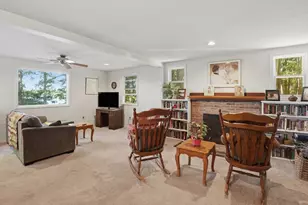 134 Peninsula Dr, Lunenburg, MA 01462 - Photo 5