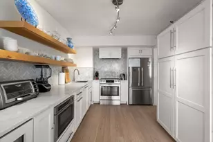 1731 Beacon St, Brookline, MA 02445 - Photo 11