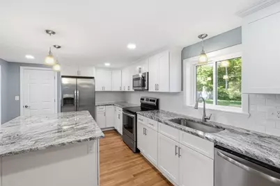 9 Pine Dr, Wilbraham, MA 01095 - Photo 7