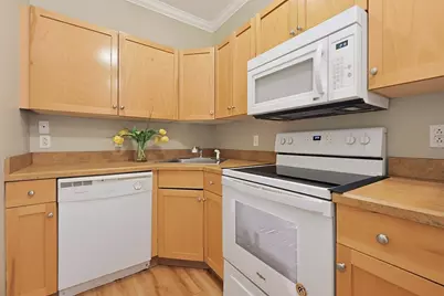 426 Mount Hope St #311, North Attleboro, MA 02760 - Photo 11