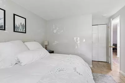 15 Staples Ave #12, Everett, MA 02149 - Photo 9