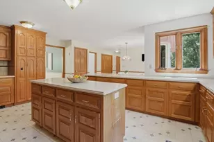 45 Mendon St, Upton, MA 01568 - Photo 11