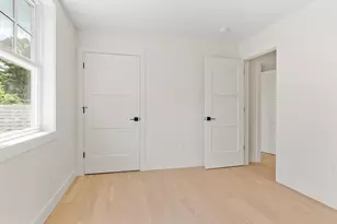 58 Neillian St, Bedford, MA 01730 - Photo 19