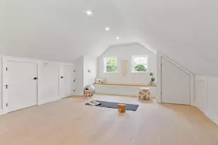 60 Neillian St, Bedford, MA 01730 - Photo 29